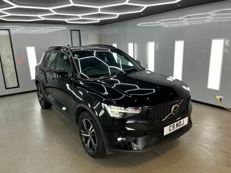 Volvo XC40 B4 Plus Awd Mhev Black