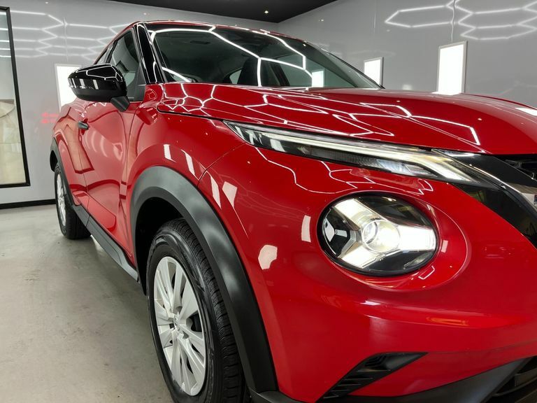 Nissan Juke Dig-t Visia Red #4