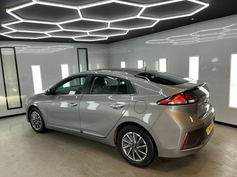 Hyundai Ioniq Premium Grey #41