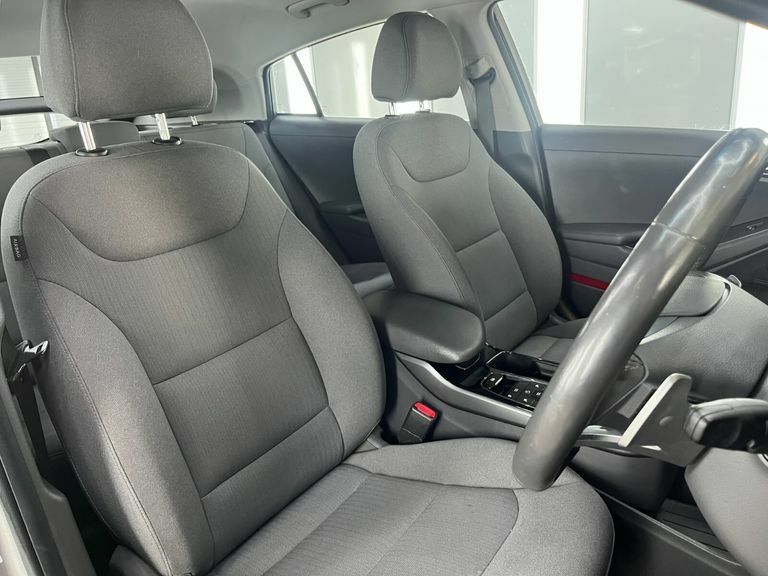 Hyundai Ioniq Premium Grey #12