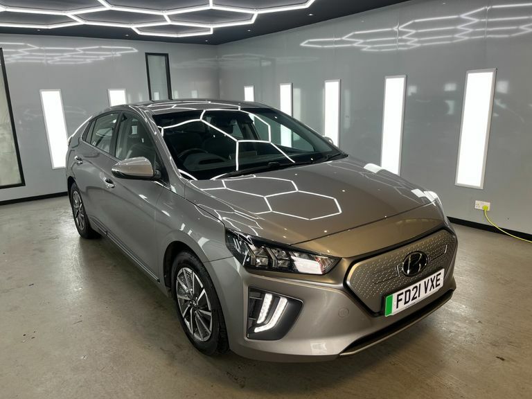 Hyundai Ioniq Premium Grey