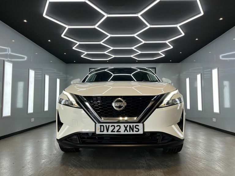 Nissan Qashqai Dig-t N-connecta Mhev DV22XNS White #5