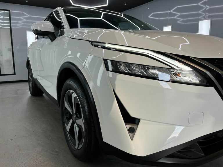 Nissan Qashqai Dig-t N-connecta Mhev DV22XNS White #3