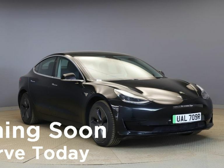 Tesla Model 3 Standard Range Plus Black