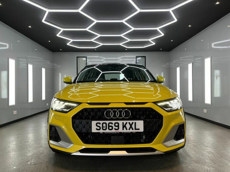 Audi A1 Tfsi Citycarver Yellow #5