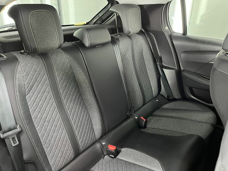 Peugeot e-208 208 Gt Ev Black #8