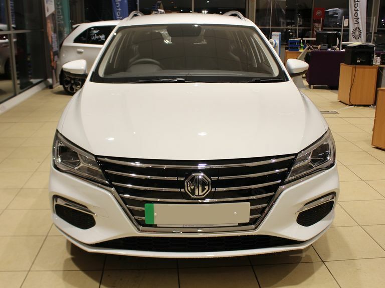 MG MG5 Exclusive White #2