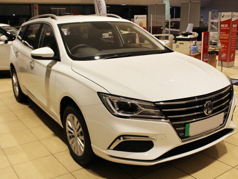 MG MG5 Exclusive White