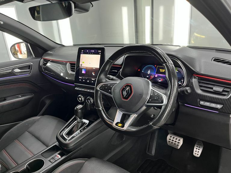Renault Arkana Renault Arkana 1.6 E-tech Hybrid 145 R.s. Line White #32