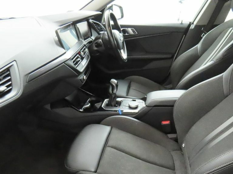 BMW 2 Series Gran Coupe 218I Sport Gran Coupe White #2