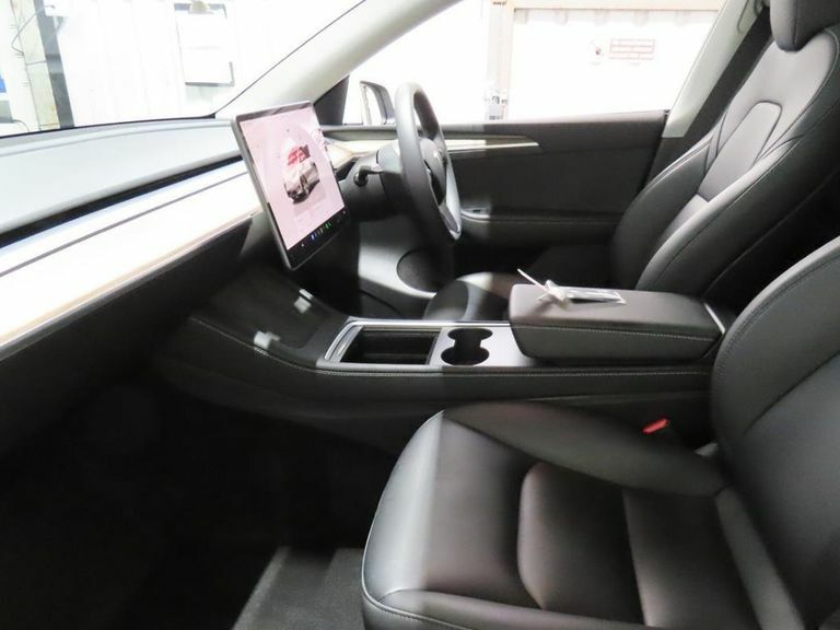 Tesla Model Y Base White