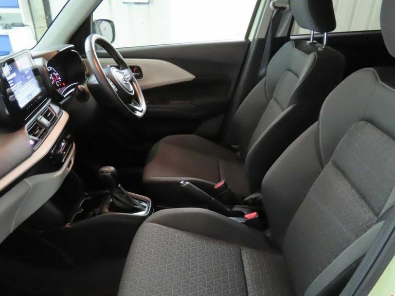 Suzuki Swift Motion Yellow