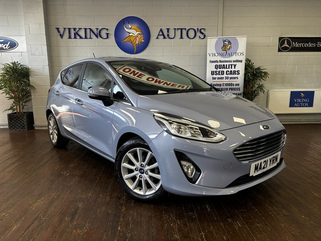 Ford Fiesta Hatchback 1.0 Fiesta Titanium 1.0L Ecoboost Blue