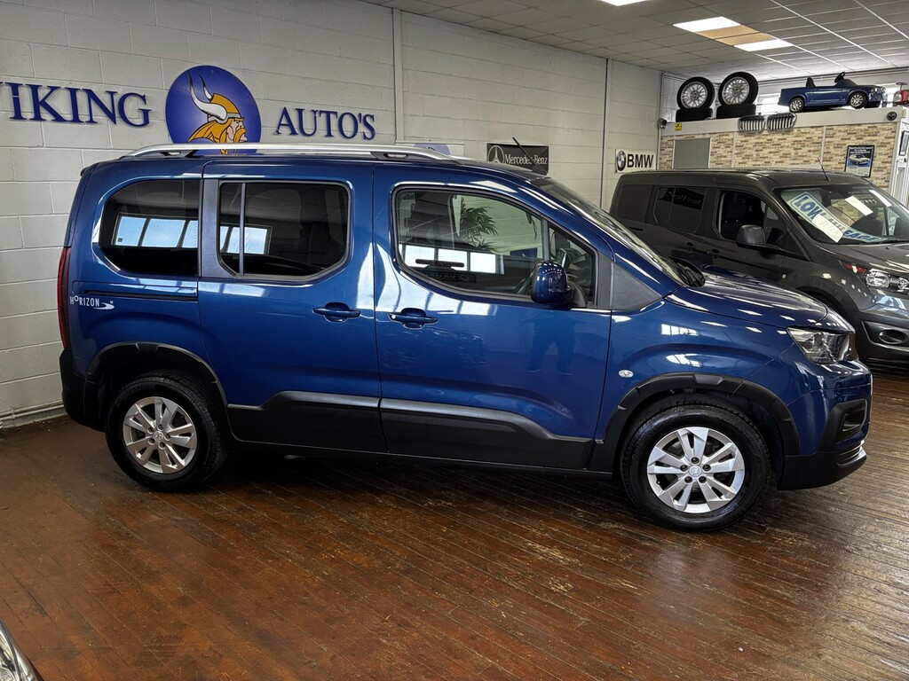 Peugeot Rifter Wheelchair Accessible Vehicle 1.5 Bluehdi Allure SB21HGU Blue #2