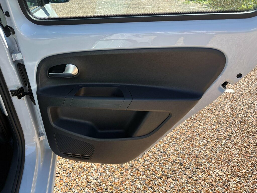 Volkswagen Up 1.0 High Up Hatchback Euro 6 9 White #45