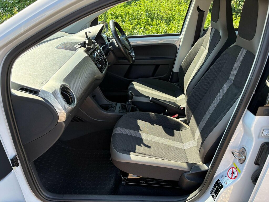 Volkswagen Up 1.0 High Up Hatchback Euro 6 9 White #38