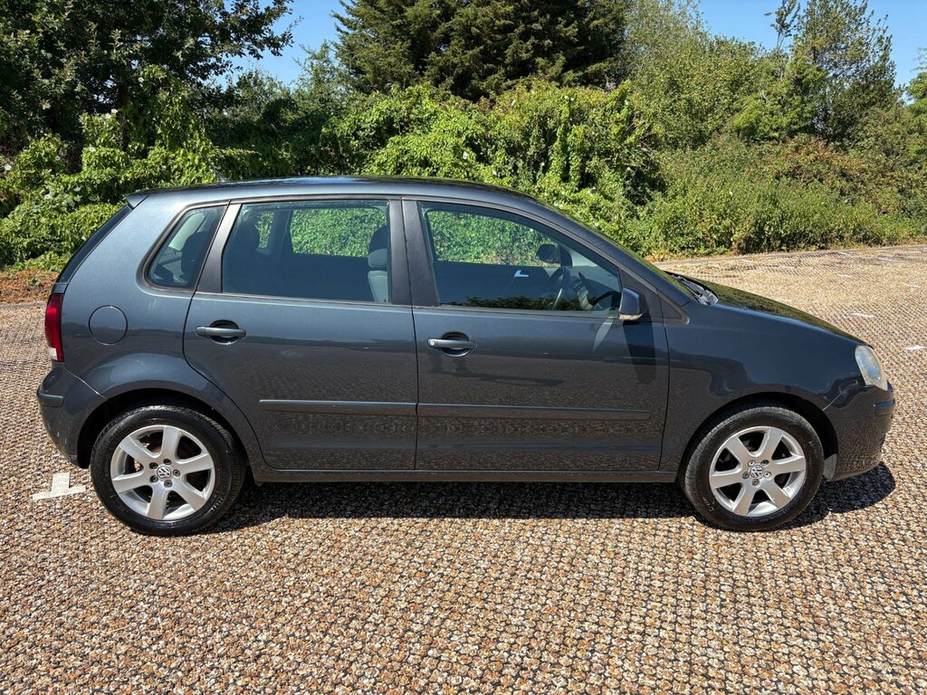 Volkswagen Polo  Black #8
