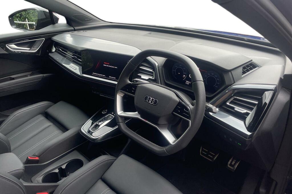 Audi Q4 E Tron Audi Q4 E-tron Q4 Black Edition 45 E-tron 210,00 K AF26YHO Blue #6