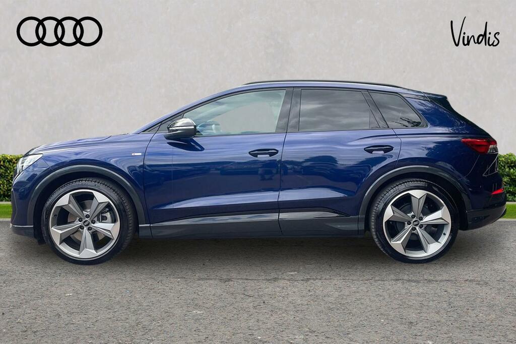 Audi Q4 E Tron Audi Q4 E-tron Q4 Black Edition 45 E-tron 210,00 K AF26YHO Blue #4