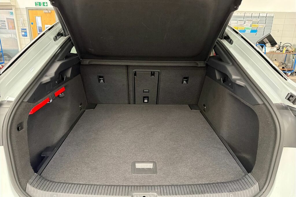 Volkswagen ID.7 Volkswagen Id.7 Pro Launch Edition 77Kwh Pro 286Ps VN73WTZ White #6