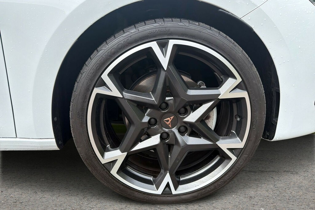 Cupra Leon Cupra Leon V2 1.5 Tsi 150 6-Speed KY25JVE White #5