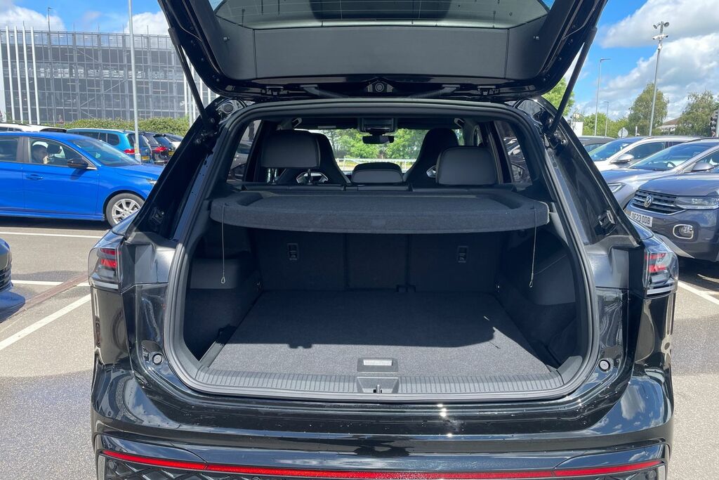 Volkswagen Tiguan Volkswagen Tiguan R-line 2.0 Tdi 150 Ps 7-Speed Ds AJ75BZN Black #6