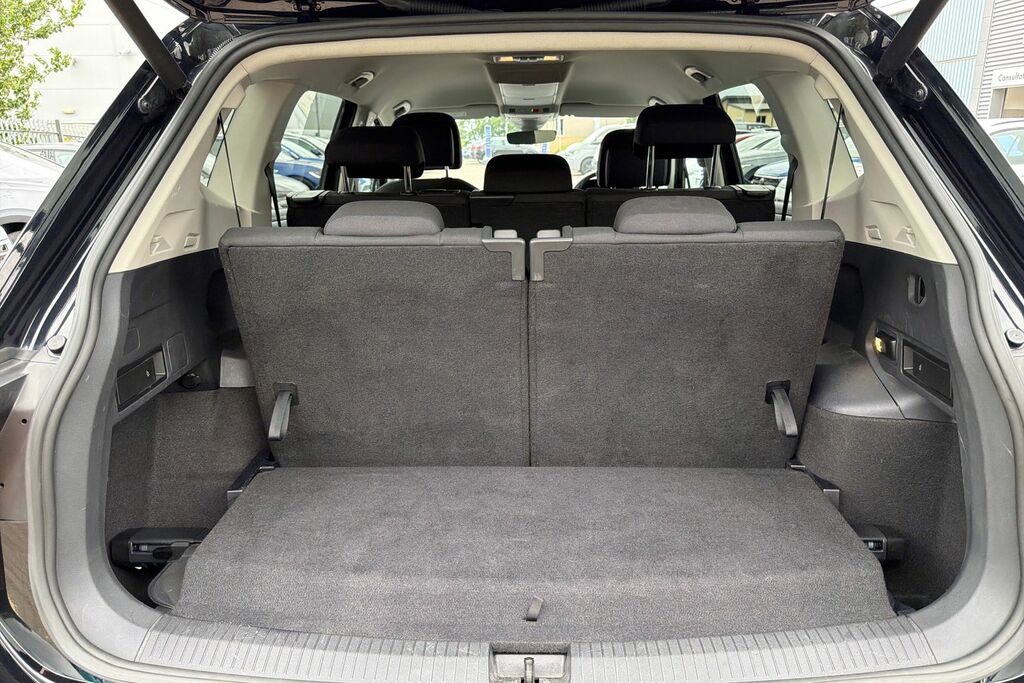 Volkswagen Tiguan Allspace Volkswagen Tiguan Allspace Match 1.5 Tsi 2Wd 150Ps Black #6