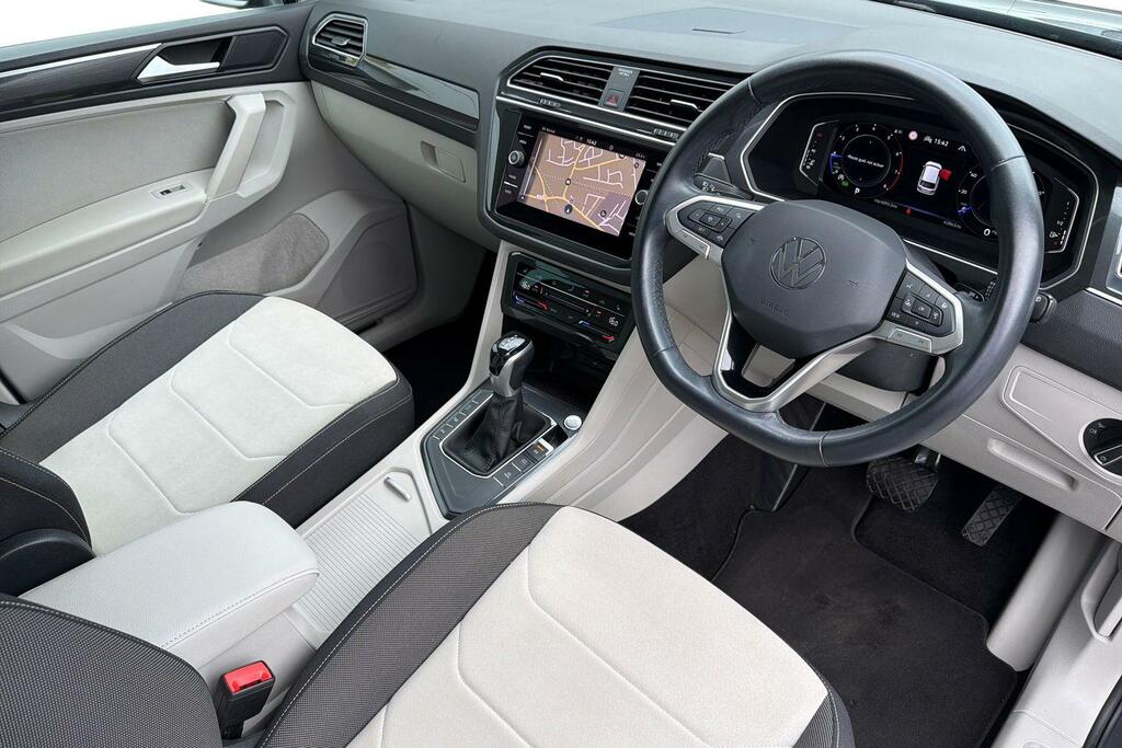 Volkswagen Tiguan Volkswagen Tiguan Estate 1.5 Tsi 150 Elegance LS23YVR Grey #6