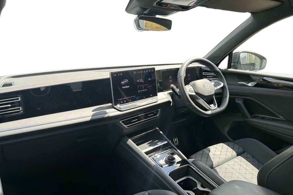 Volkswagen Tiguan Volkswagen Tiguan R-line 1.5 Etsi 150Ps 7-Speed Ds DF24WLE Grey #2