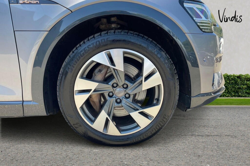 Audi E-tron Audi E-tron 55 Quattro 300,00 Kw VK69UYJ Grey #5