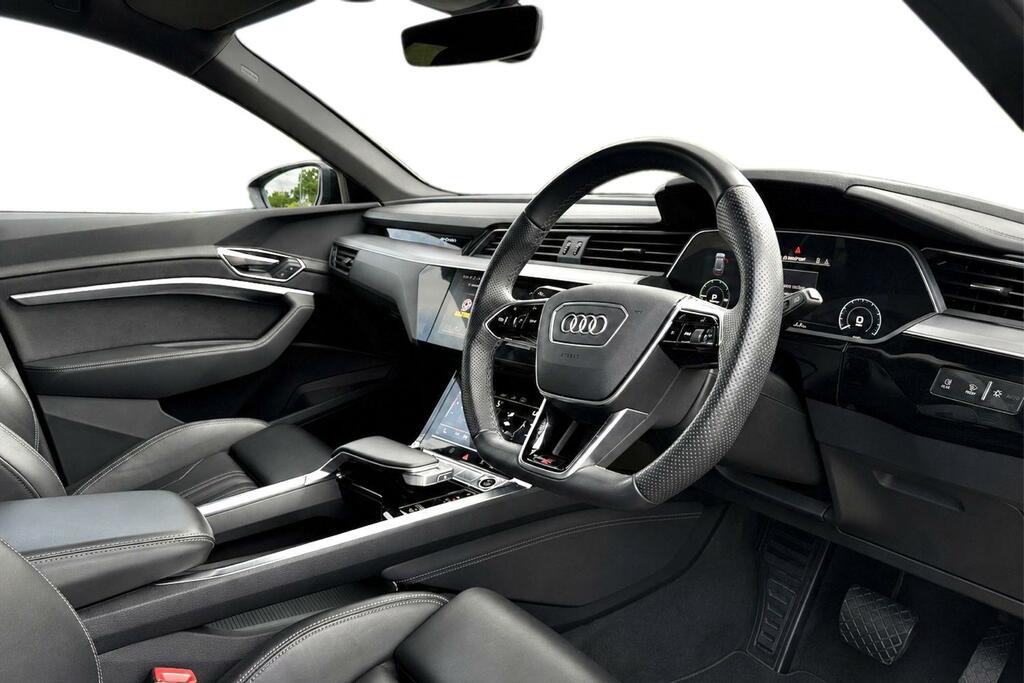 Audi E-tron Audi E-tron Black Edition 55 Quattro 300,00 Kw GK72DWJ Blue #6