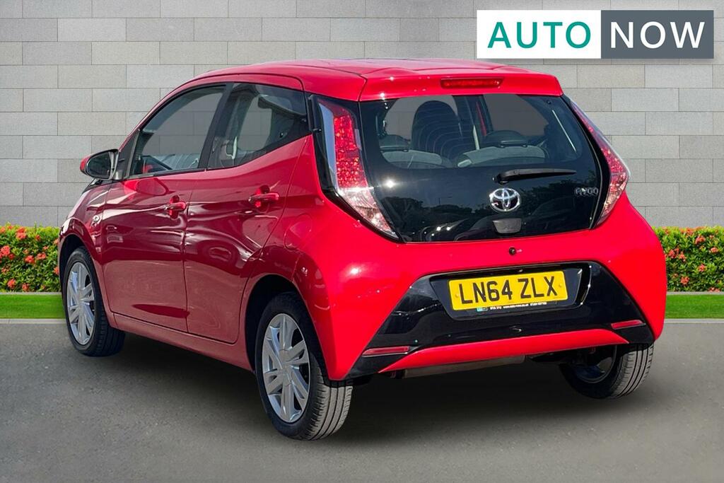 Toyota Aygo Toyota Aygo 1.0 Vvt-i X-pression Hatchback Pet LN64ZLX Red #5