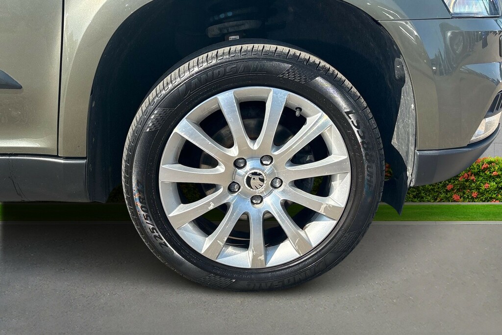 Skoda Yeti Skoda Yeti 1.2 Tsi Se Outdoor Dsg Euro LD17RHK Green #5