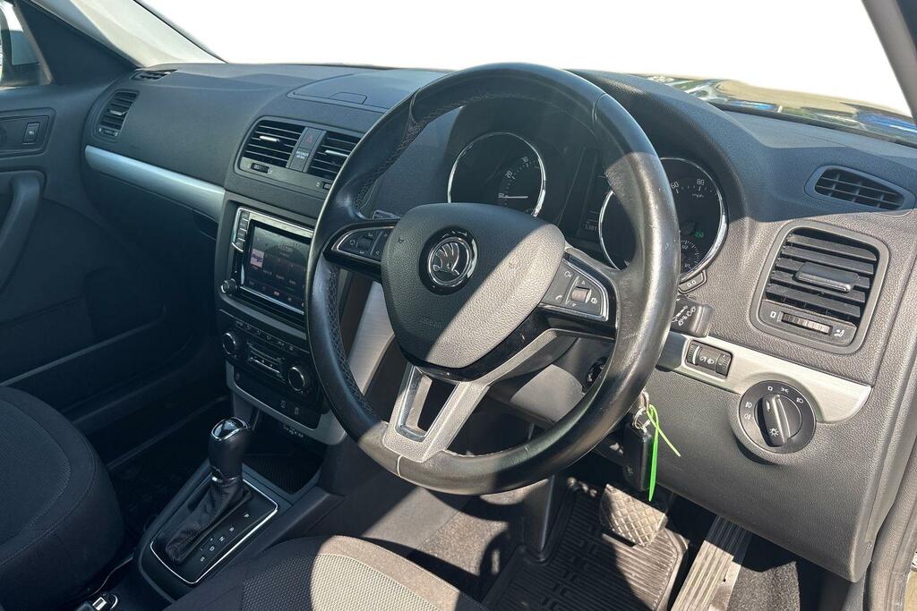 Skoda Yeti Skoda Yeti 1.2 Tsi Se Outdoor Dsg Euro LD17RHK Green #6