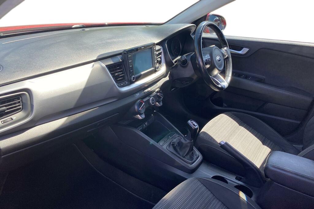 Kia Stonic Kia Stonic 1.6 Crdi 2 Suv Euro 6 FA18VKL Red #2