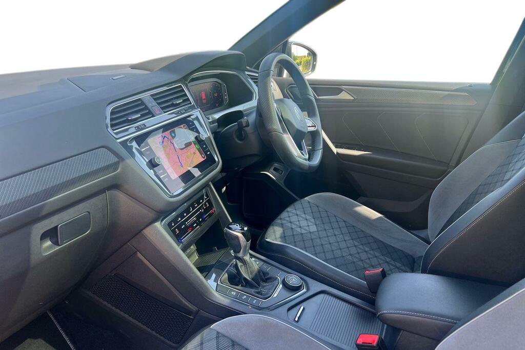 Volkswagen Tiguan Allspace Volkswagen Tiguan Allspace Estate 2.0 Tdi R KR22SWY Black #2
