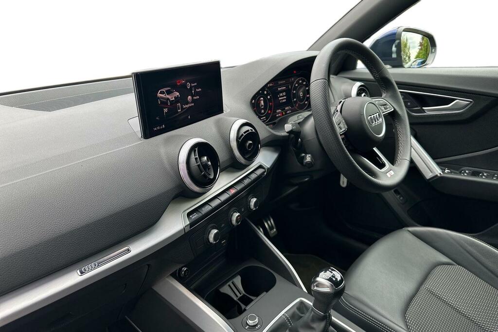 Audi Q2 Audi Estate 35 Tfsi S Line S Tronic Silver #2