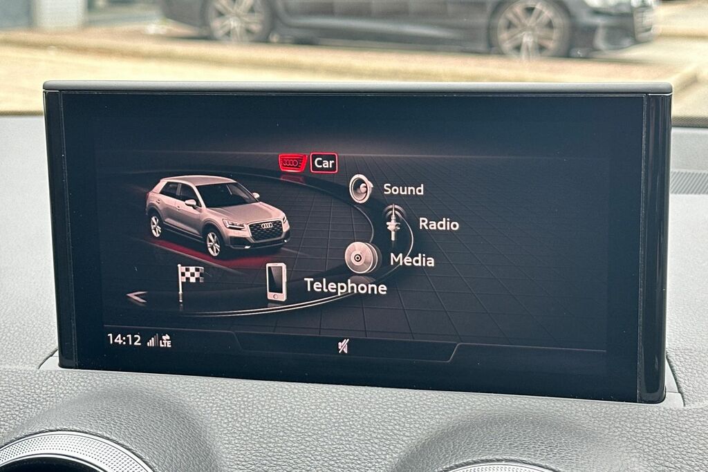 Audi Q2 Audi Estate 35 Tfsi S Line S Tronic Silver #17