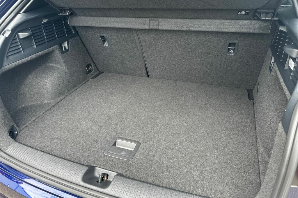 Audi Q2 Audi Estate 35 Tfsi S Line S Tronic Silver #9
