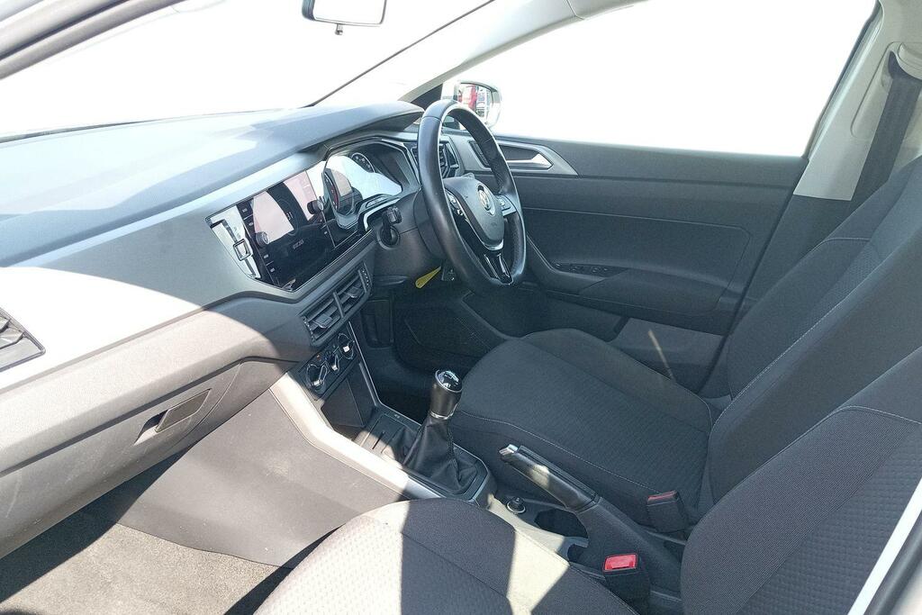 Volkswagen Polo Volkswagen Polo Hatchback 1.0 Tsi 95 Se Silver #2
