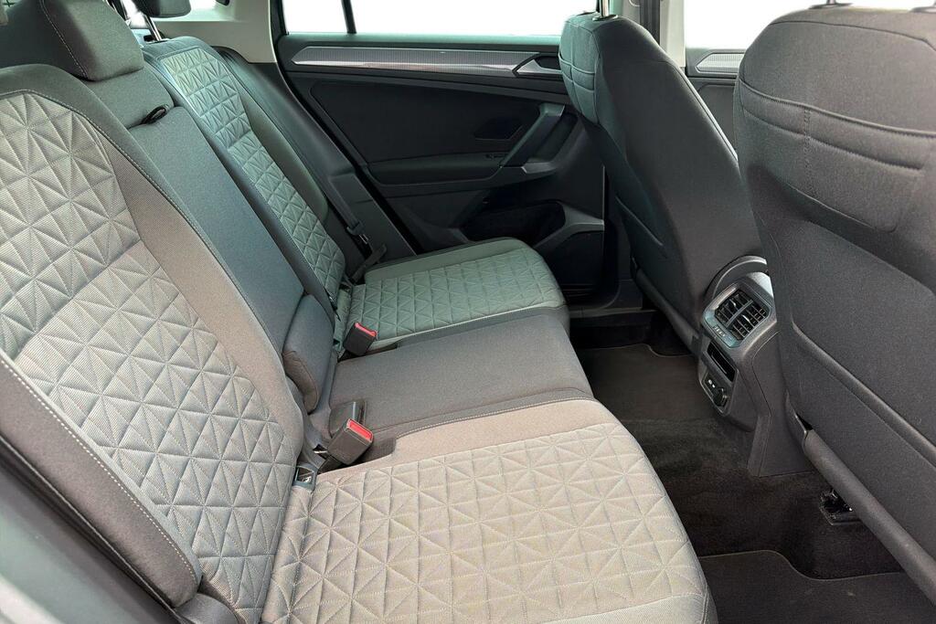 Volkswagen Tiguan 1.5 Tsi 150 Active Dsg White #10