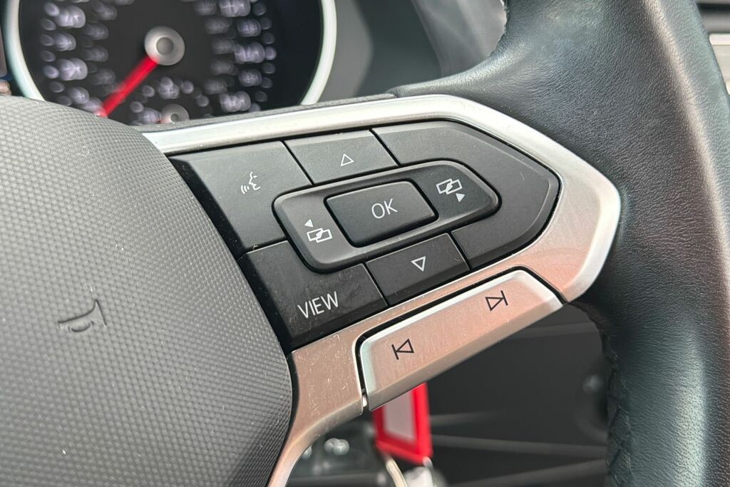 Volkswagen Tiguan 1.5 Tsi 150 Active Dsg White #23