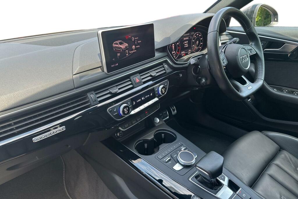 Audi A4 Avant Audi A4 Avant Black Edition 2.0 Tfsi Quattro 252 P Black #2