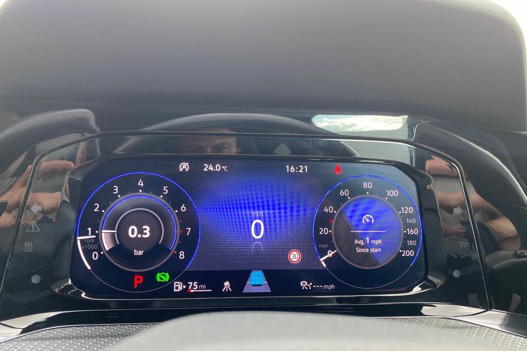 Volkswagen Golf 8 R-line 1.5 Etsi 150Ps 7-Speed Dsg Silver #19