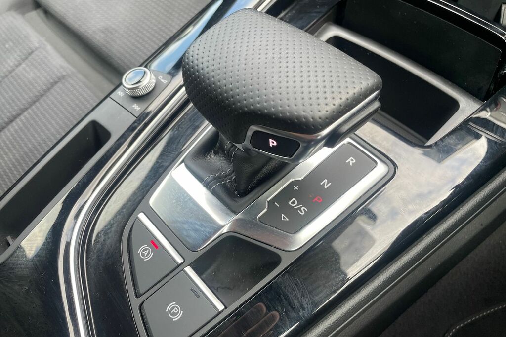 Audi A4 Avant 35 Tfsi Black Edition S Tronic Comfortsound Black #11