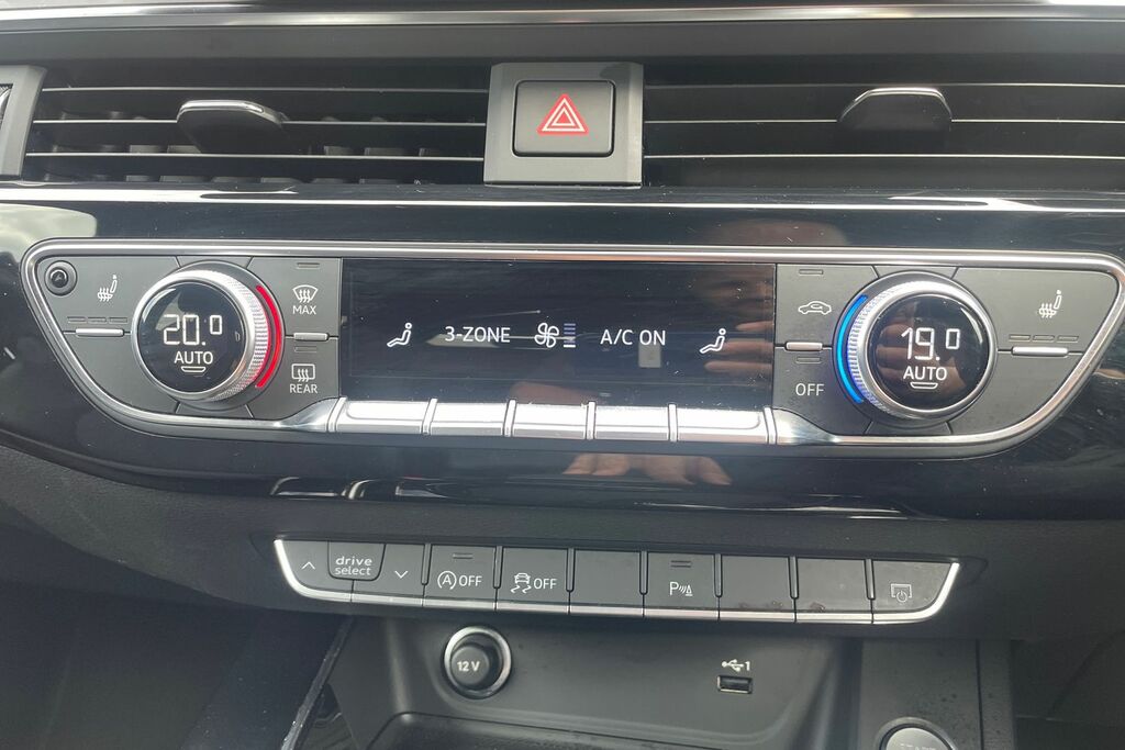 Audi A4 Avant 35 Tfsi Black Edition S Tronic Comfortsound Black #16