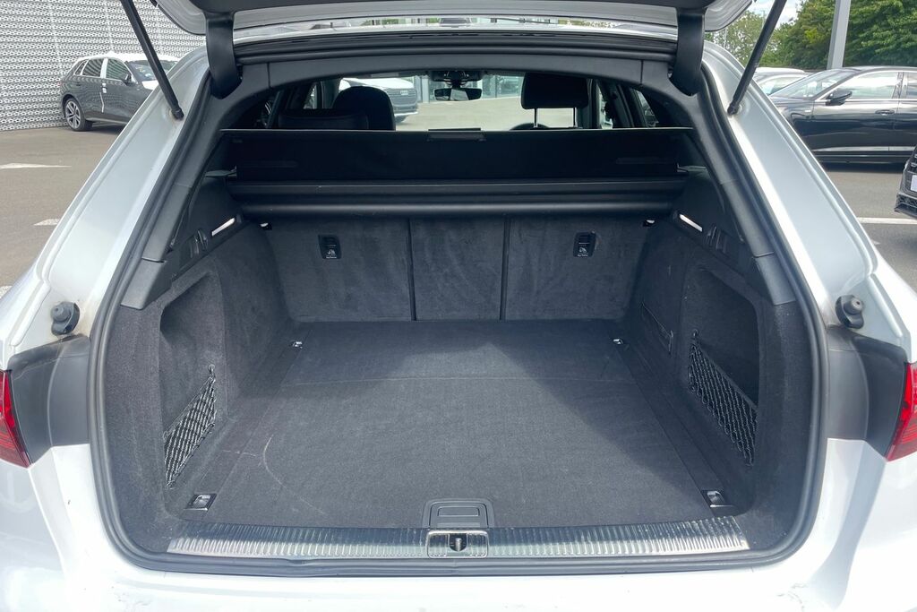Audi A4 Avant 35 Tfsi Black Edition S Tronic Comfortsound Black #9