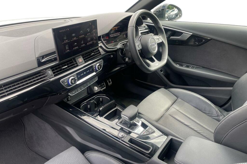 Audi A4 Avant Audi A4 Avant Black Edition 35 Tfsi 150 Ps S Troni White #2