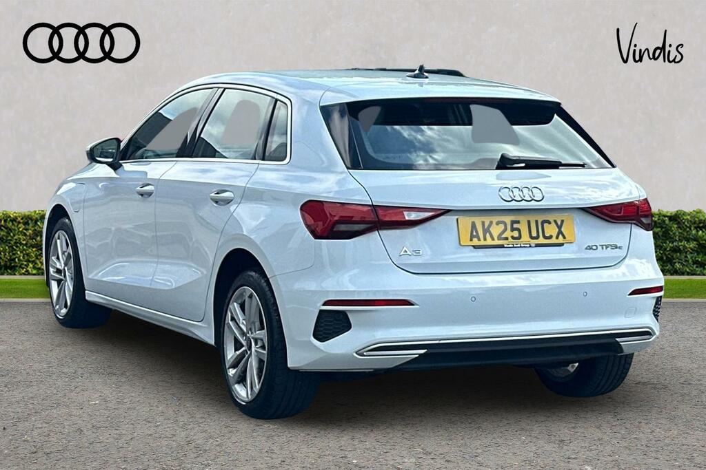 Audi A3 Audi A3 Sportback Sport 40 Tfsi E 204 Ps S Tronic AK25UCX White #3