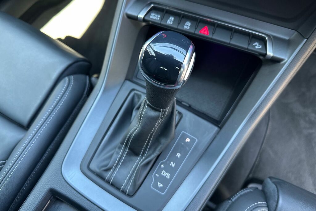 Audi Q3 35 Tfsi Black Edition S Tronic 20 Alloy 202 #11